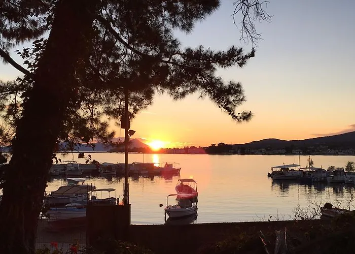 בית נופש Faidra *